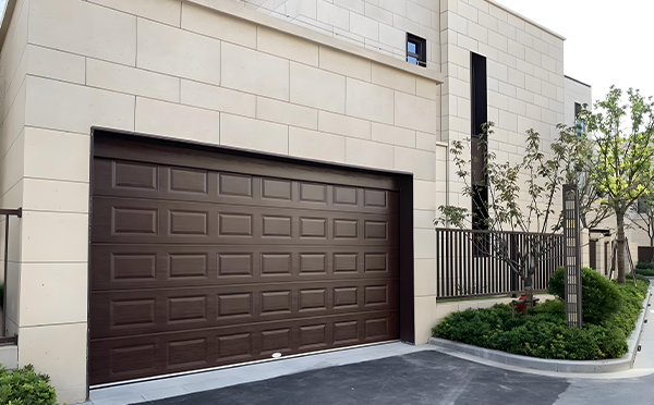 永安坝街道车库门