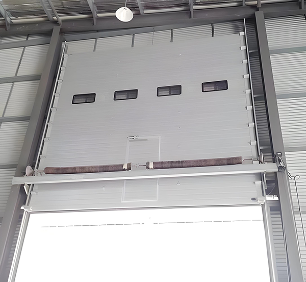 永安坝街道工业滑升门