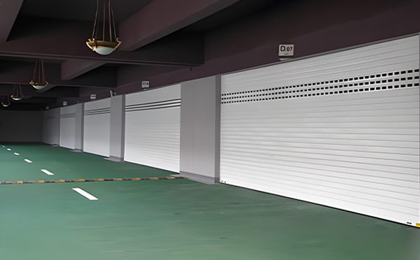 永安坝街道车库门