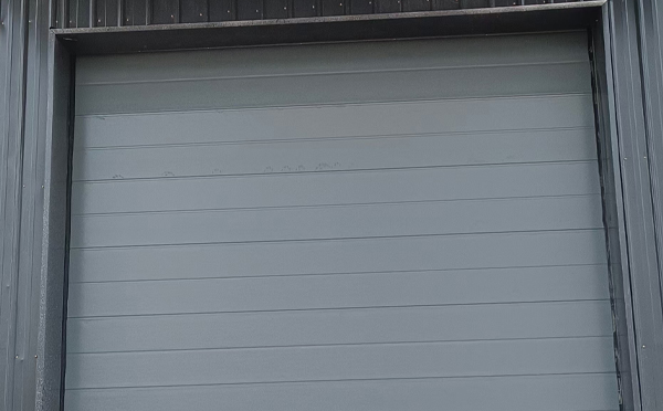 永安坝街道车库门