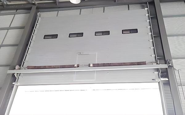 永安坝街道工业滑升门