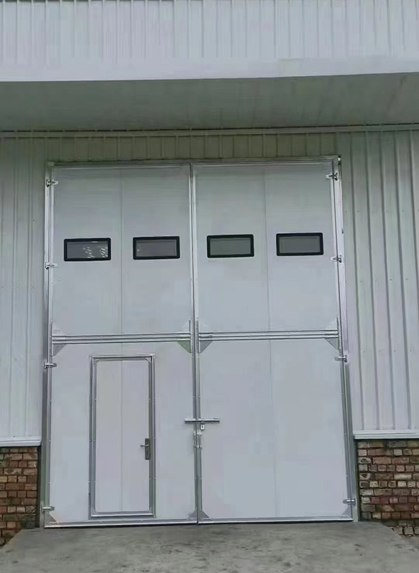 永安坝街道工业门在设备装配车间出入口的实施记录