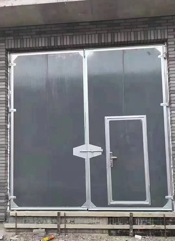 永安坝街道工业平开门在大型设备制造车间的应用实例