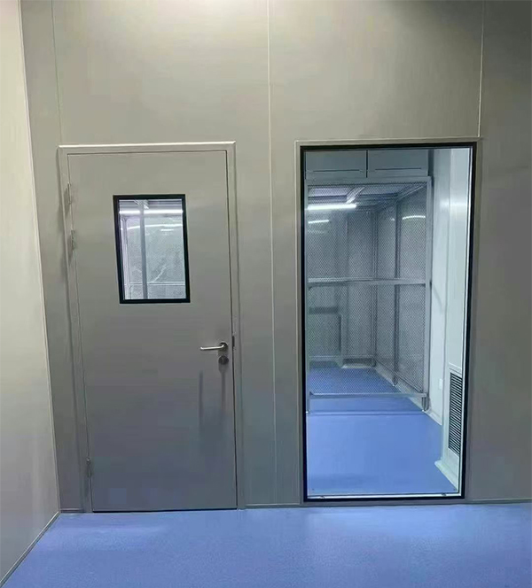 学校教学楼完成永安坝街道防火门标准化安装 学校教学楼完成永安坝街道防火门标准化安装