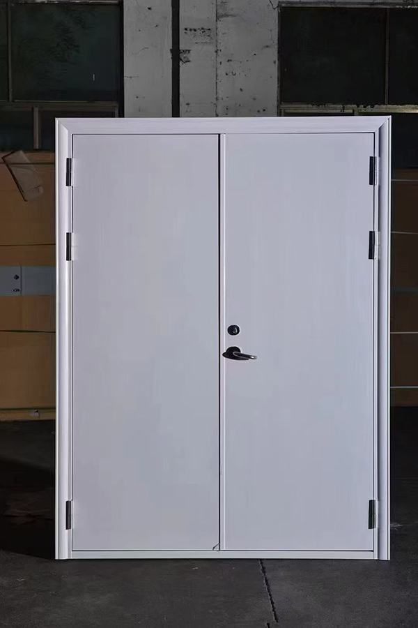 酒店项目完成公共区域永安坝街道防火门布设 酒店项目完成公共区域永安坝街道防火门布设